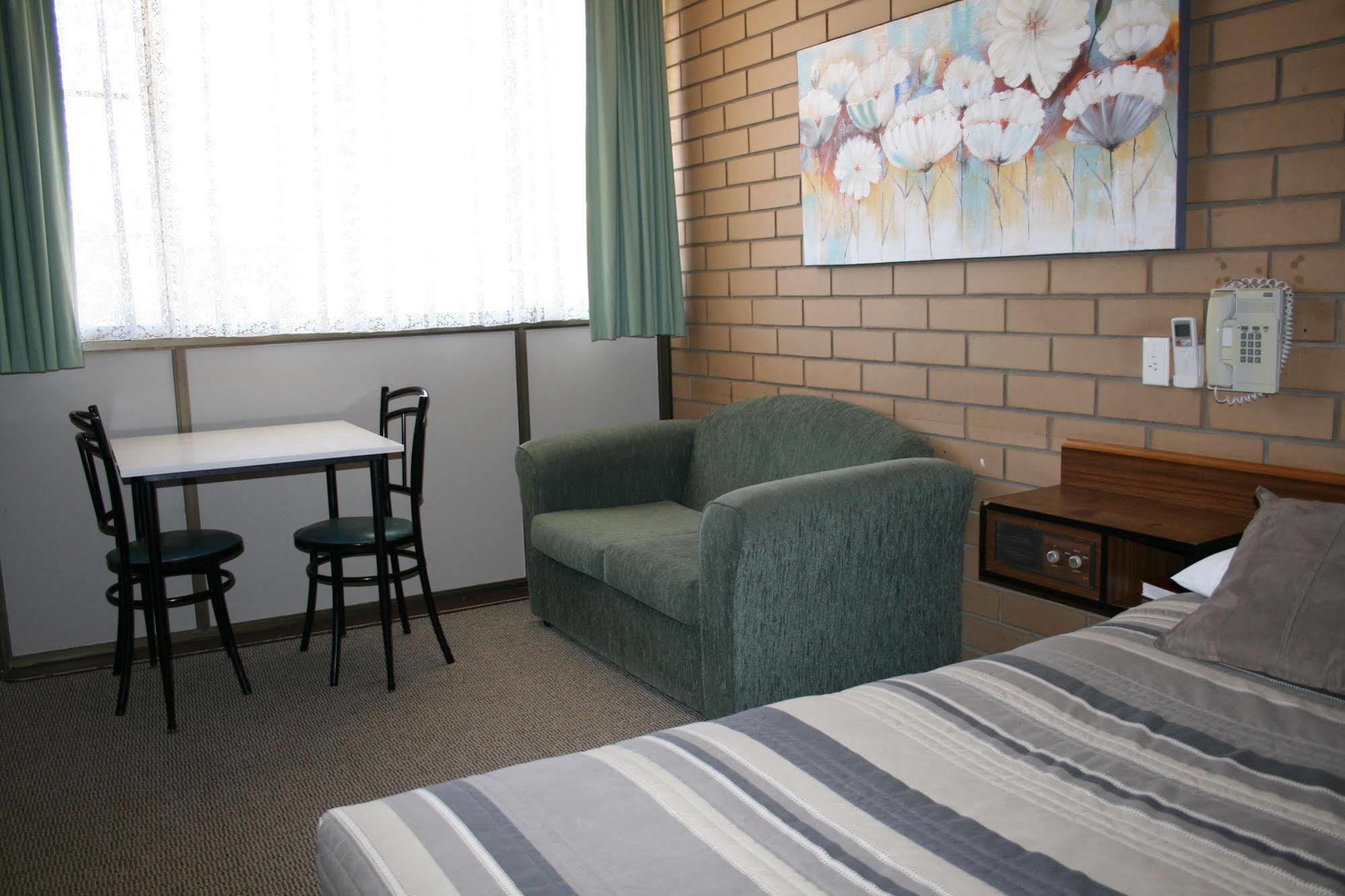Mount Wycheproof Motor Inn Екстер'єр фото